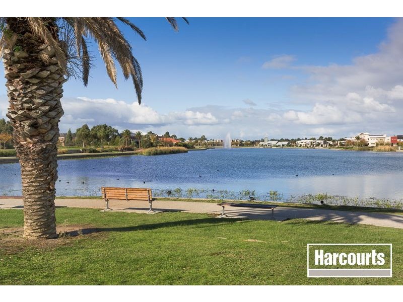 4 Lawrence Close, Pakenham VIC 3810