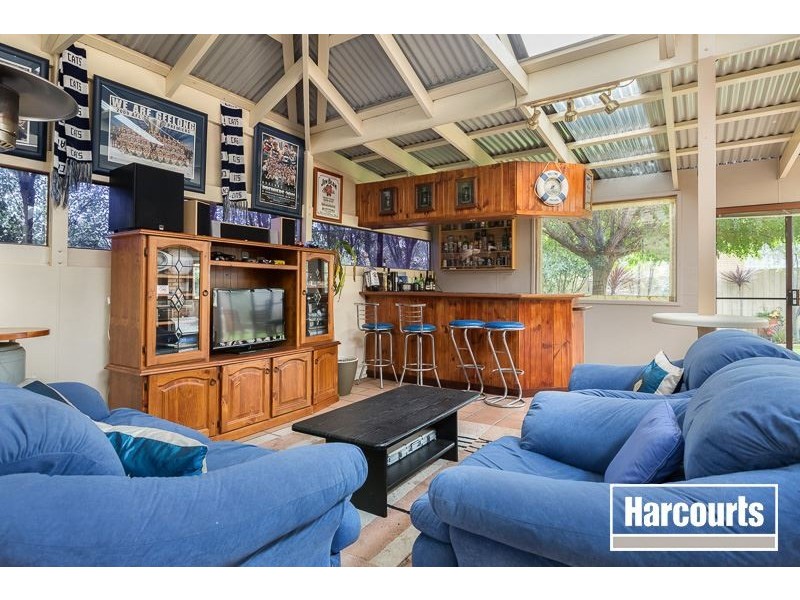 2 Chelsea Crescent, Berwick VIC 3806