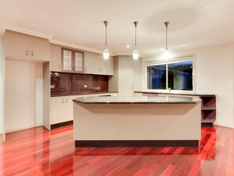 1 Kingsmill Terrace, Berwick VIC 3806