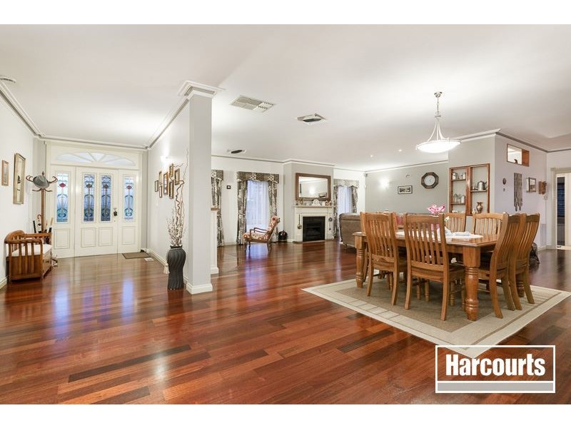 17 Hunt Club Road, Narre Warren South VIC 3805
