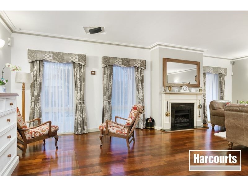 17 Hunt Club Road, Narre Warren South VIC 3805