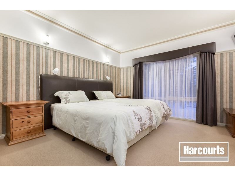 17 Hunt Club Road, Narre Warren South VIC 3805