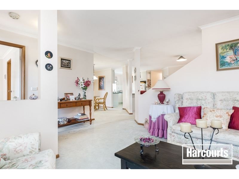 39 Coolong Avenue, Berwick VIC 3806