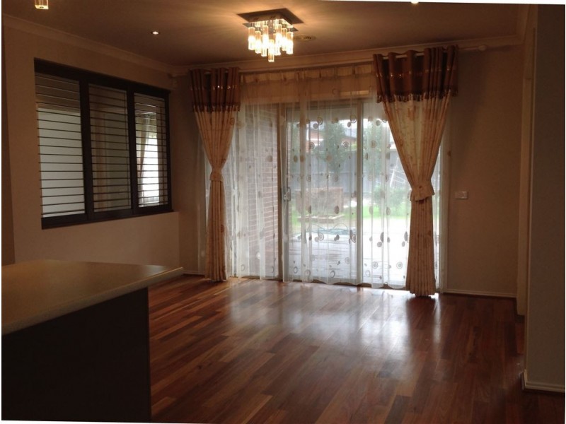 39 Bernly Boulevard, Berwick VIC 3806