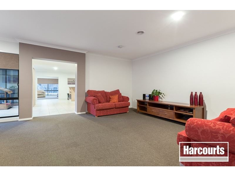 12 Emmett Avenue, Berwick VIC 3806