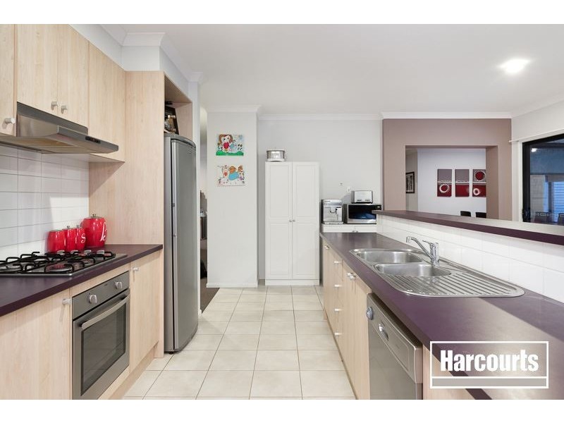 12 Emmett Avenue, Berwick VIC 3806