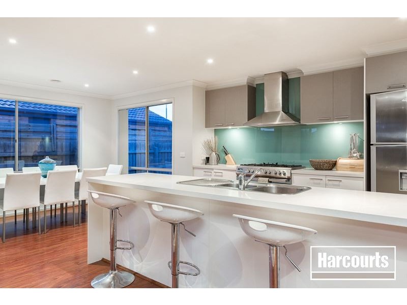 15 Janna Place, Berwick VIC 3806