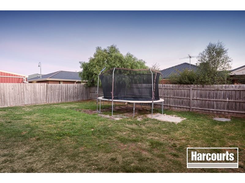 15 Janna Place, Berwick VIC 3806
