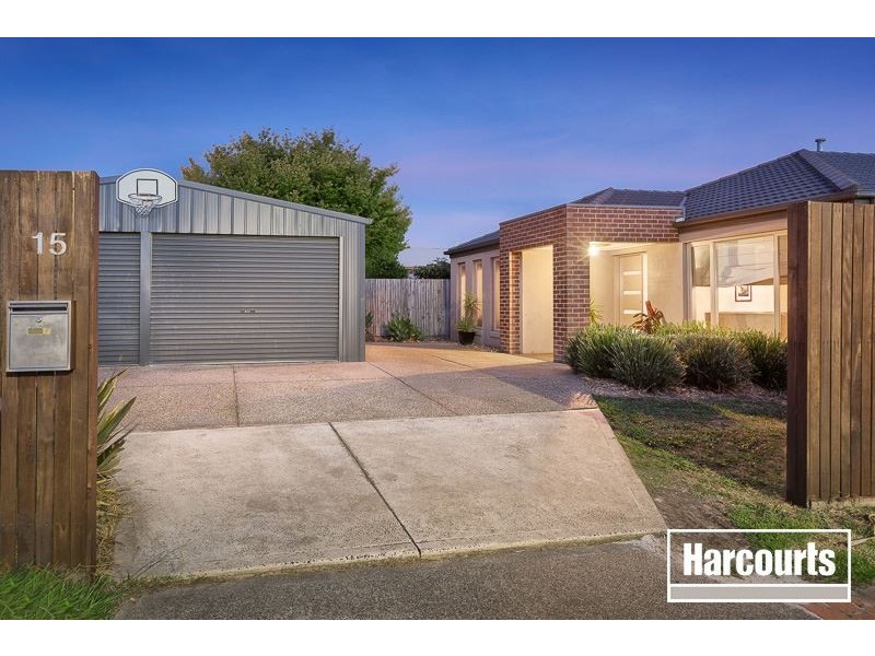 15 Janna Place, Berwick VIC 3806