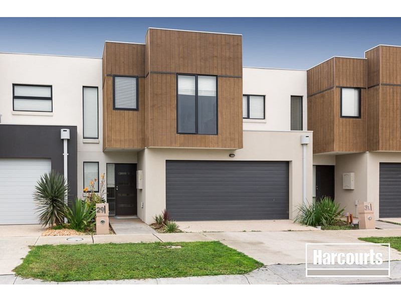 29 Rush Lilly Drive, Officer VIC 3809