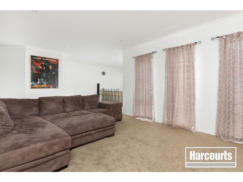 29 Rush Lilly Drive, Officer VIC 3809