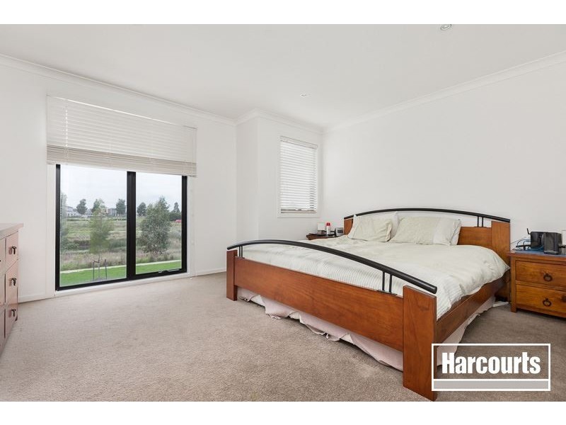 29 Rush Lilly Drive, Officer VIC 3809