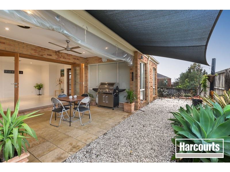 11 Glenview Rise, Berwick VIC 3806