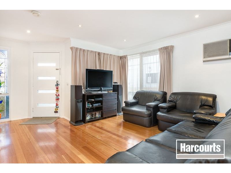 34 Baringa Park Drive, Narre Warren South VIC 3805