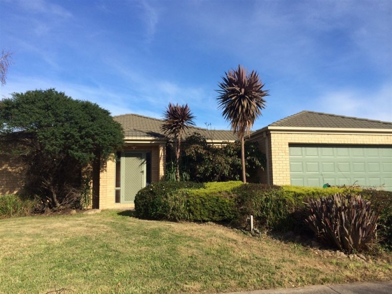 26 Dahlen Place, Berwick VIC 3806