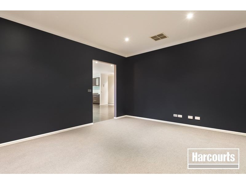 114 Skyline Way, Berwick VIC 3806