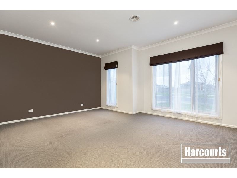 114 Skyline Way, Berwick VIC 3806