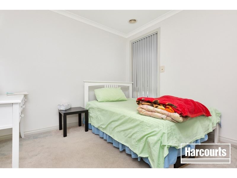 2/38 Kirkwood Crescent, Hampton Park VIC 3976