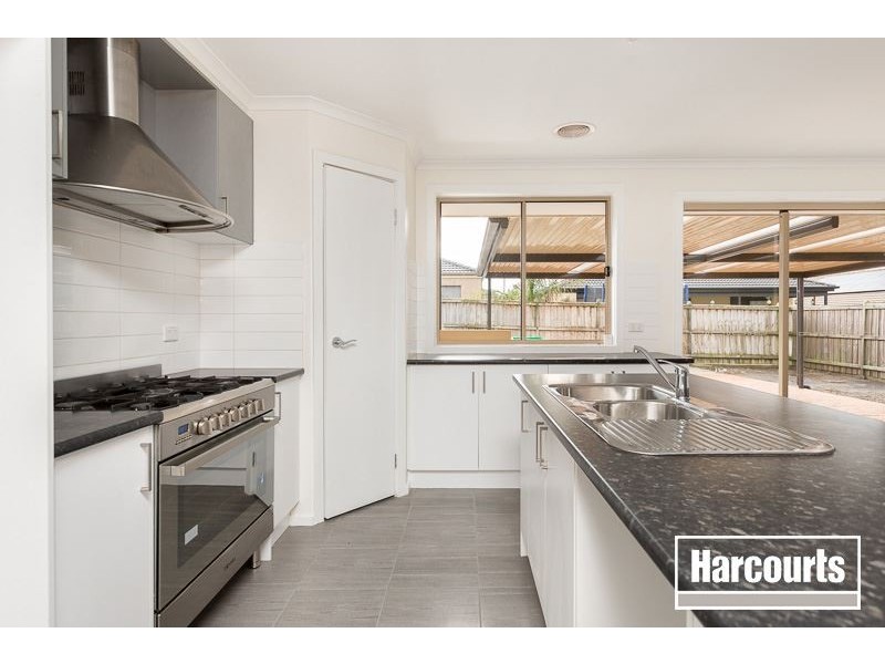 130 Linsell Boulevard, Cranbourne East VIC 3977