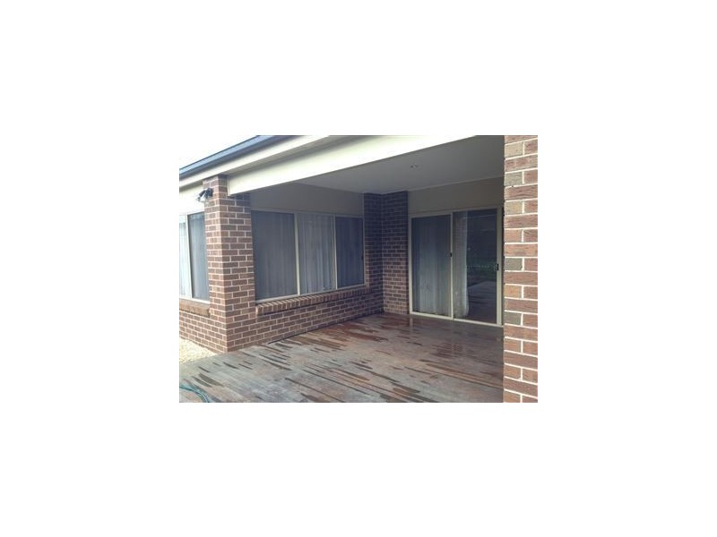 39 Bernly Boulevard, Berwick VIC 3806