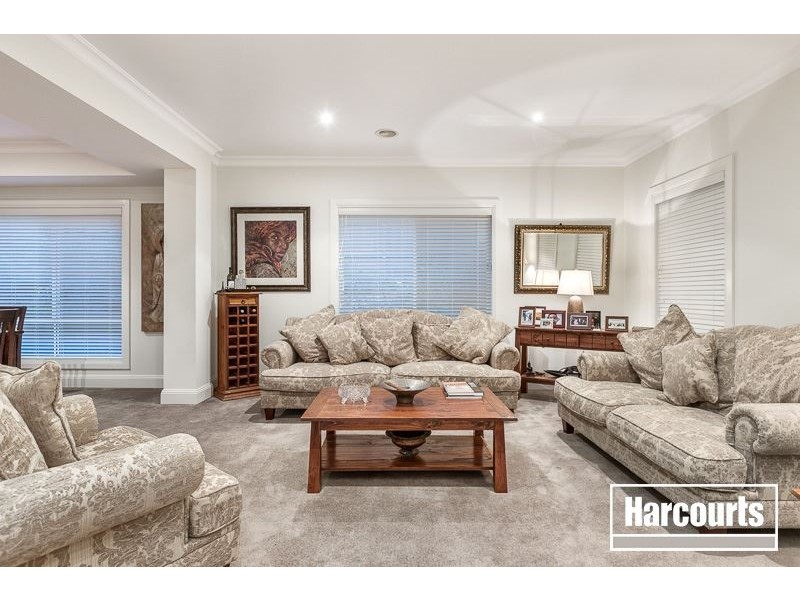 12 Hawkesbury Street, Berwick VIC 3806