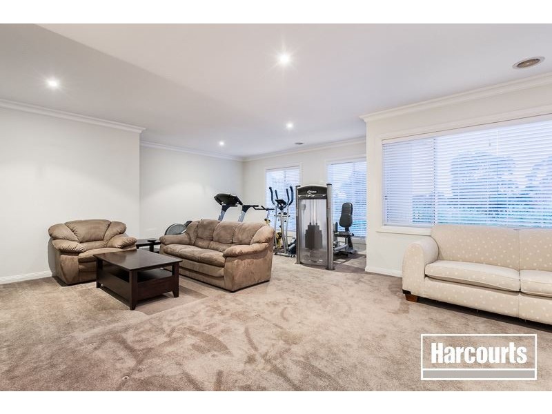 12 Hawkesbury Street, Berwick VIC 3806