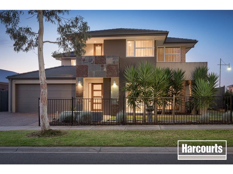 2 Nature Circuit, Cranbourne North VIC 3977