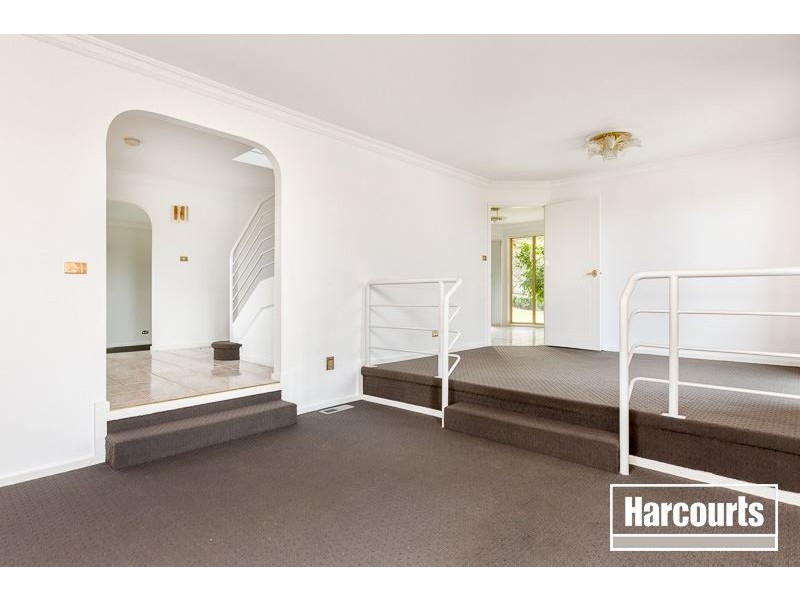 14 Emerson Court, Berwick VIC 3806