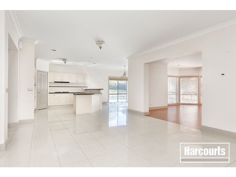 20 Lyrebird Gardens, Berwick VIC 3806