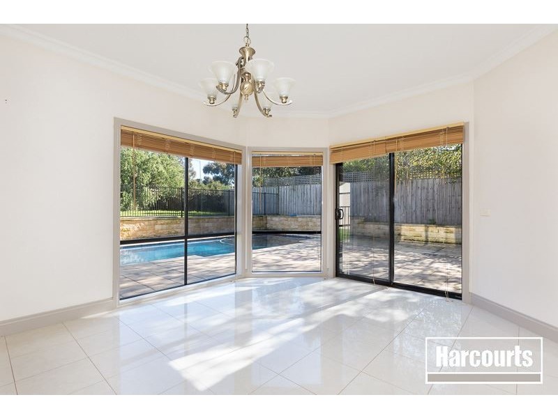 20 Lyrebird Gardens, Berwick VIC 3806