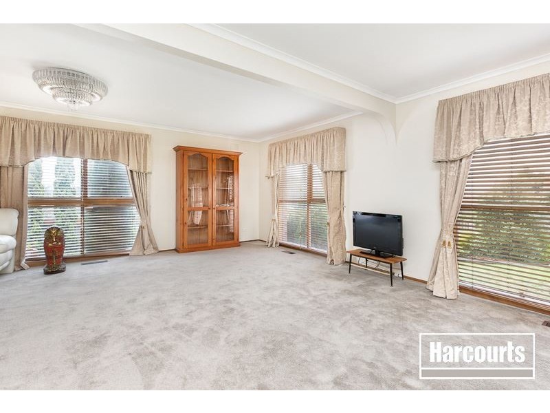 96 Outlook Drive, Dandenong North VIC 3175