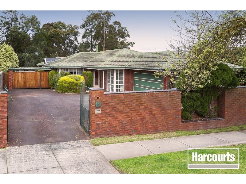 19 Mansfield Street, Berwick VIC 3806