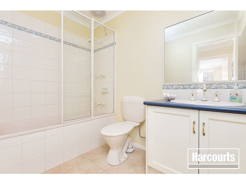 25 Boston Court, Narre Warren VIC 3805