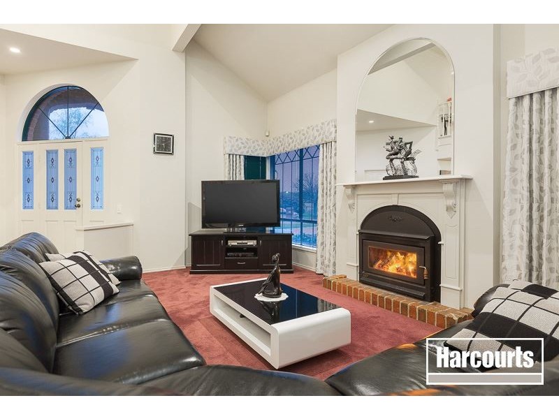 38-40 Hillsmeade Drive, Narre Warren South VIC 3805