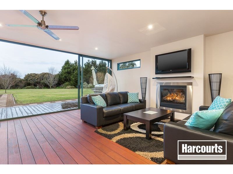 38-40 Hillsmeade Drive, Narre Warren South VIC 3805