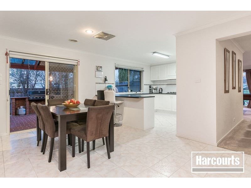 8 Begonia way, Narre Warren South VIC 3805