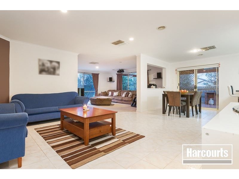 8 Begonia way, Narre Warren South VIC 3805