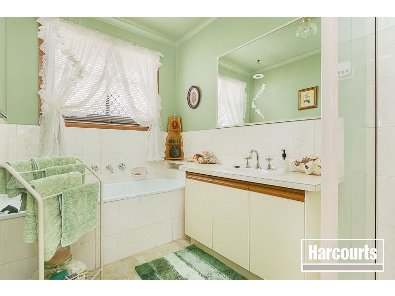 35 Florence Avenue, Berwick VIC 3806