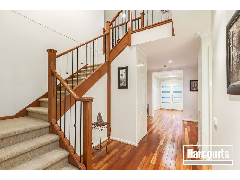 20 Lawrence Drive, Berwick VIC 3806