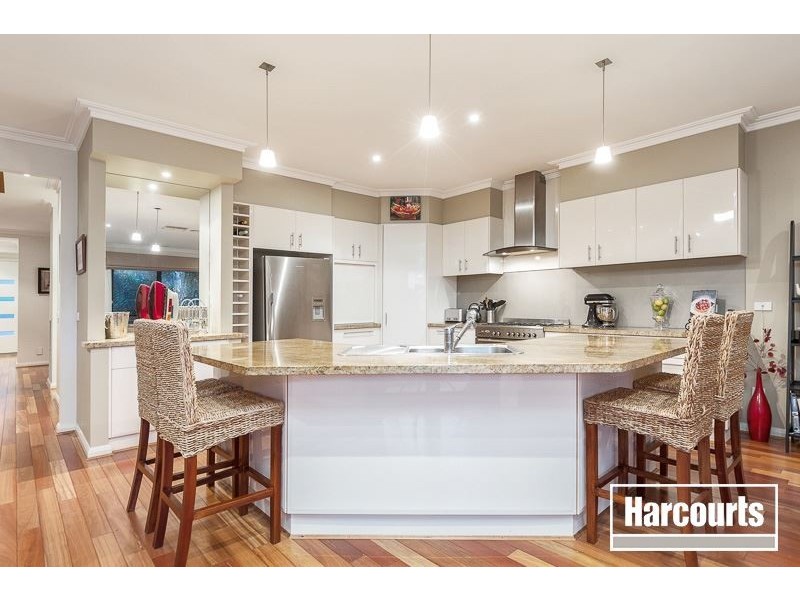 20 Lawrence Drive, Berwick VIC 3806