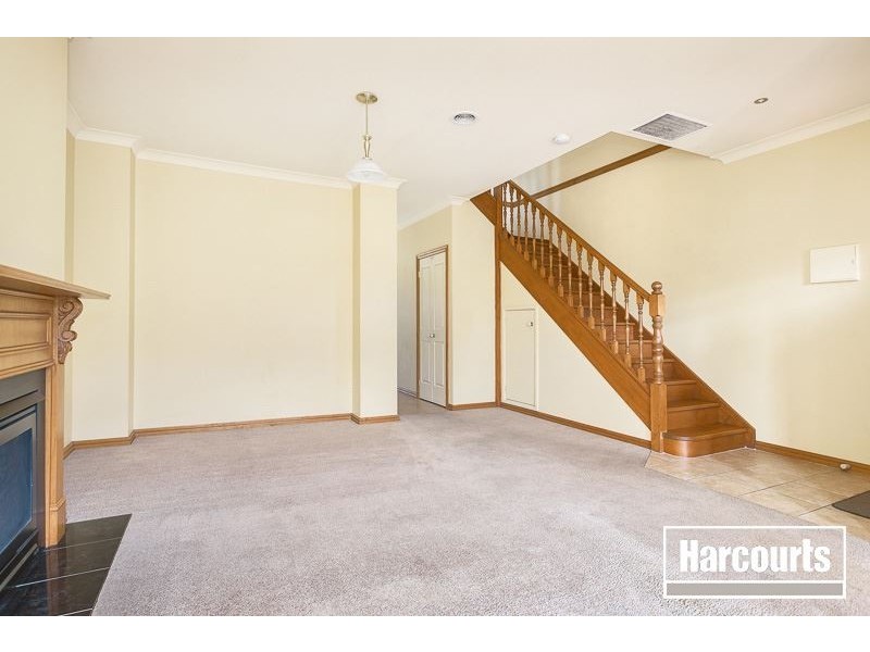 9/8 Adelaide Close, Berwick VIC 3806