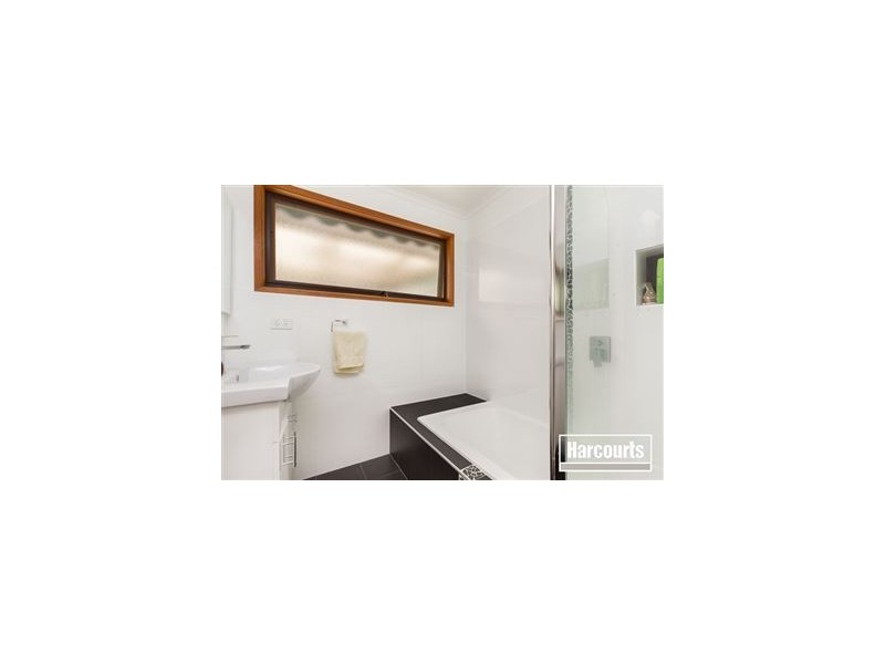 12 Kramer Drive, Berwick VIC 3806