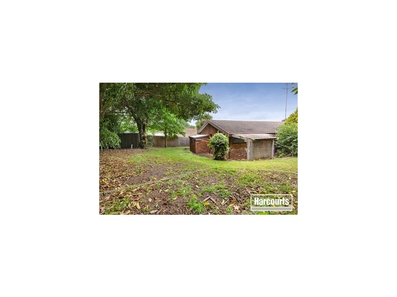 12 Kramer Drive, Berwick VIC 3806