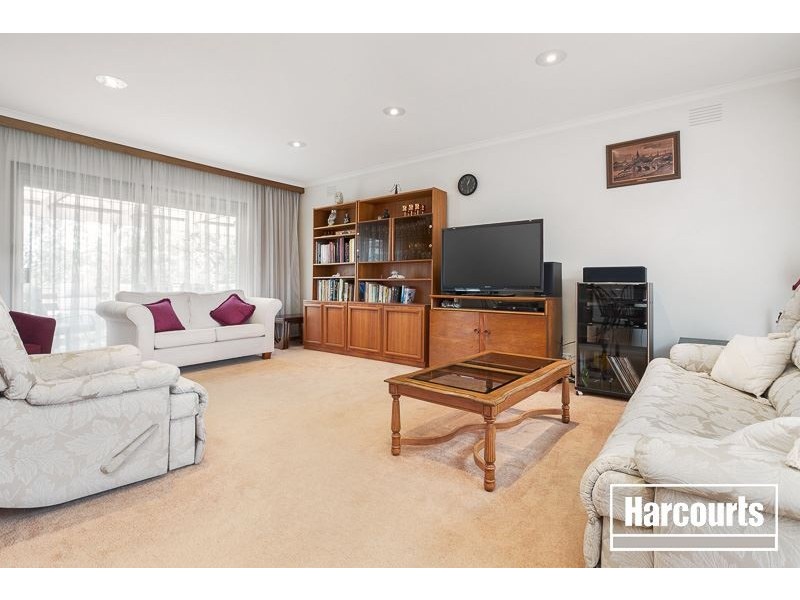 8 Larkrise Court, Narre Warren VIC 3805