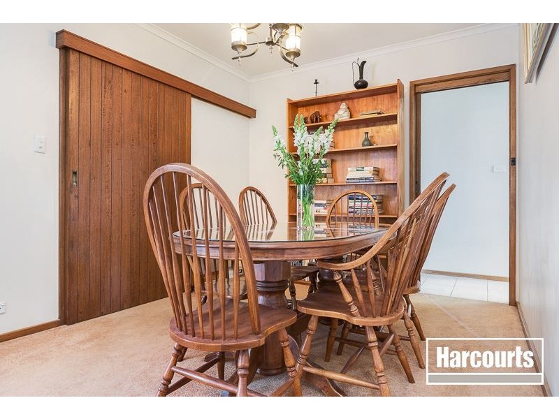 8 Larkrise Court, Narre Warren VIC 3805