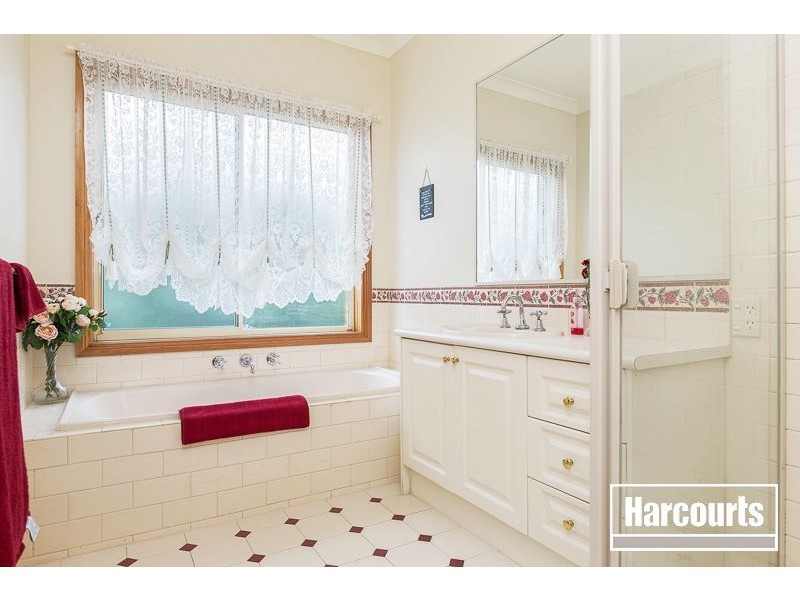 54-56 Marisa Crescent, Berwick VIC 3806