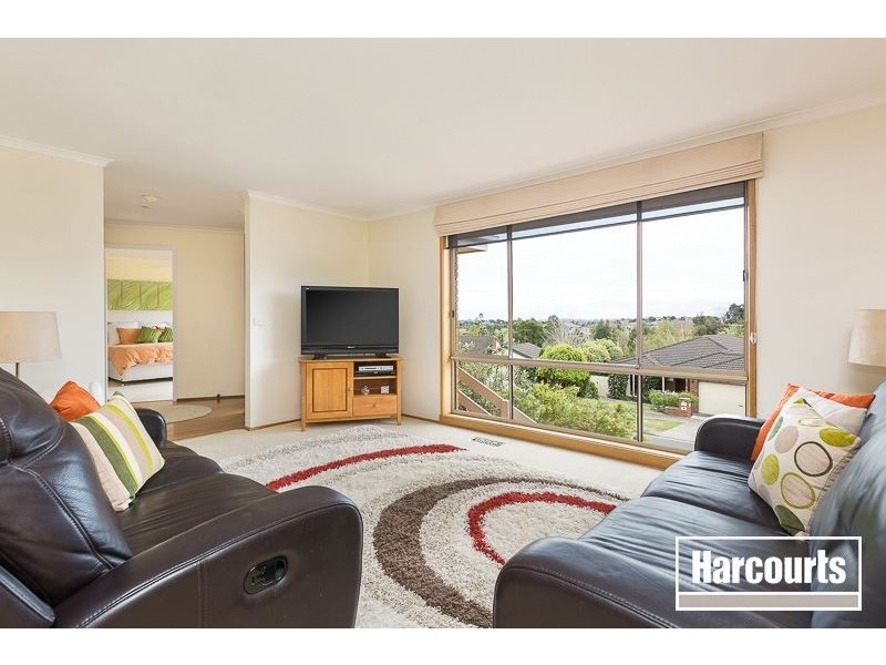 29 Lawrence Drive, Berwick VIC 3806