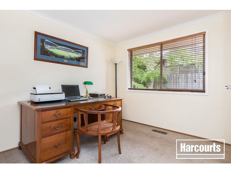 29 Lawrence Drive, Berwick VIC 3806