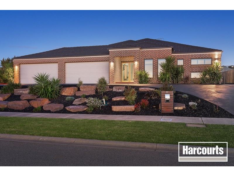 17 Tara Park Close, Narre Warren North VIC 3804