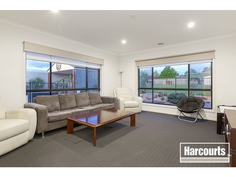 17 Tara Park Close, Narre Warren North VIC 3804